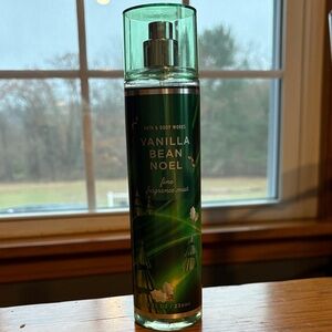 Bath and Body Works Vanilla Bean Noel Body Spray